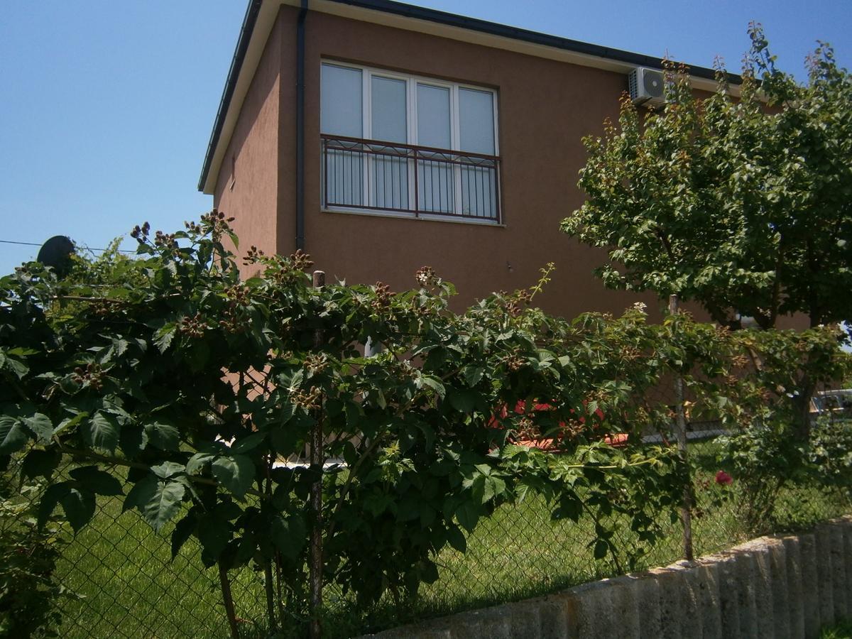 Apartman Boki Trebinje Buitenkant foto